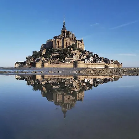 L'abri-cotier Entre Terre Et Geffosses
