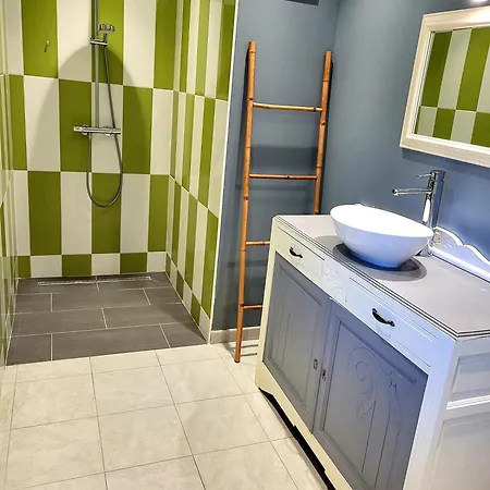 L'abri-cotier Entre Terre Et * Geffosses