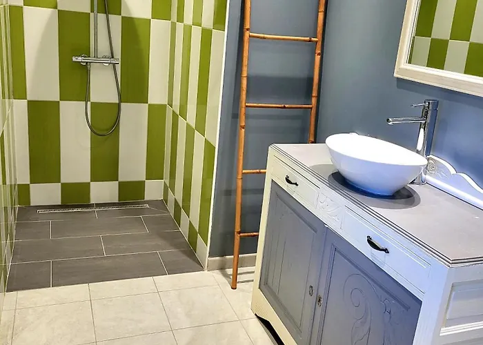 L'abri-cotier Entre Terre Et * Geffosses